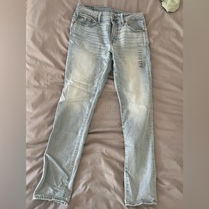American Eagle men’s jeans